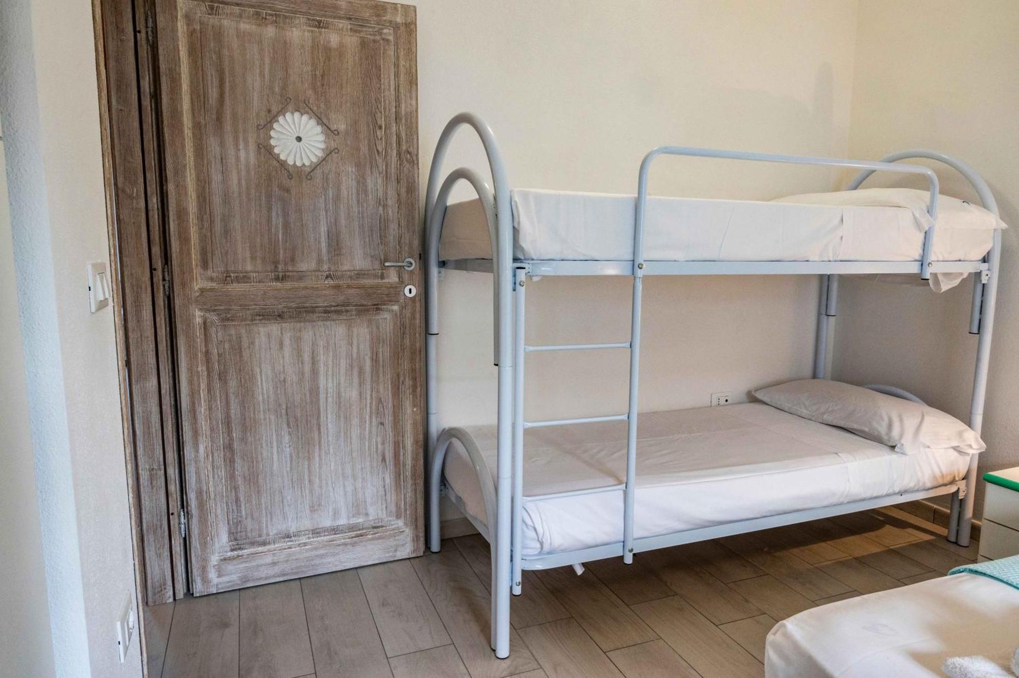 Biriola Ecoresort Cala Gonone Ruang foto