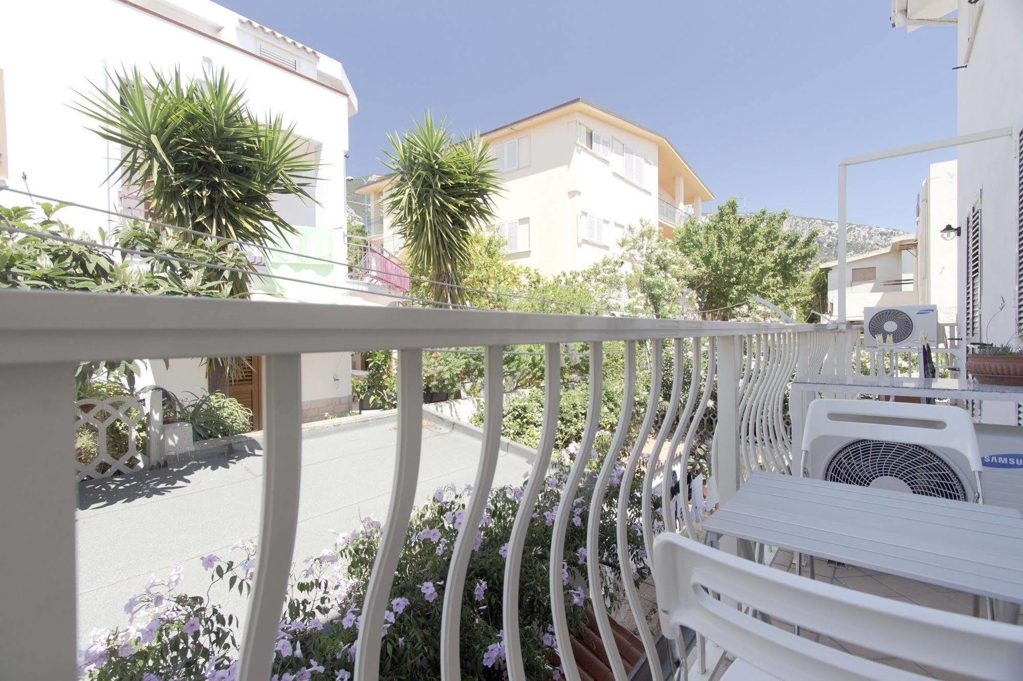 Biriola Ecoresort Cala Gonone Bagian luar foto